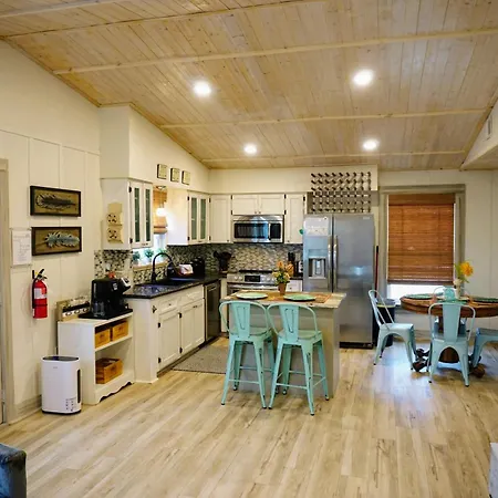 Ami Tree House Villa